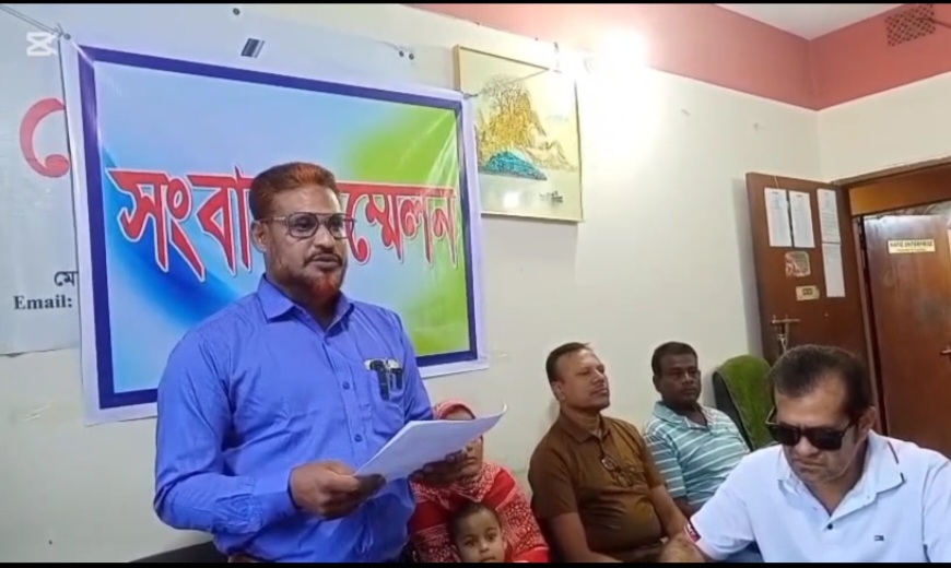 বোন ও দুলাভাই দ্বারা হয়রানি-থানায় মিথ‍্য অভিযোগ ও মিথ্যা সংবাদ প্রচারের বিরুদ্ধে বেনাপোলে সংবাদ সম্মেলন অনুষ্ঠিত।